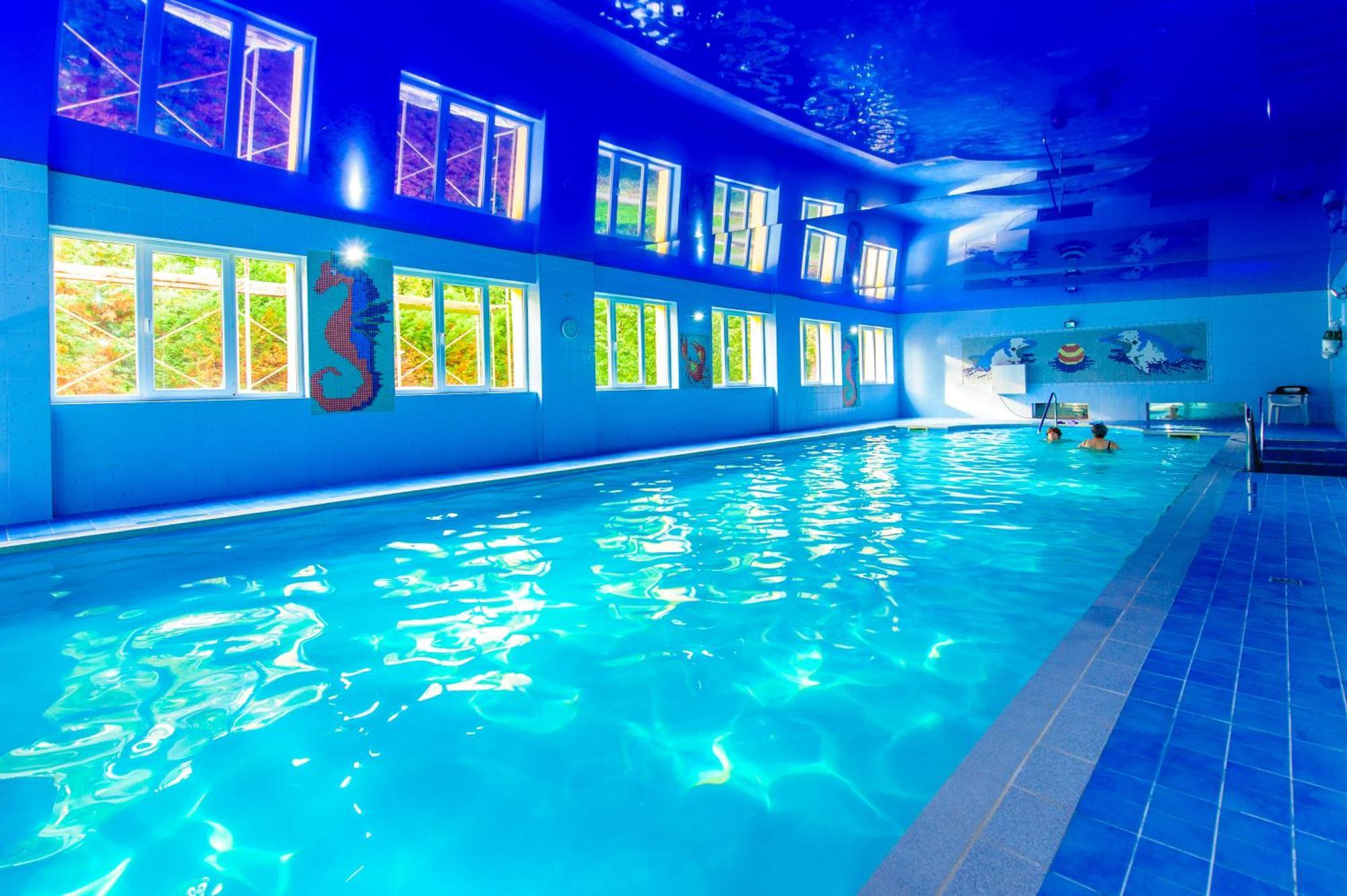 Dobrzynski Resort Topaz Świeradów-Zdrój エクステリア 写真